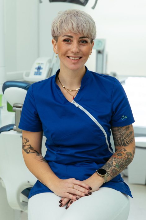 Ana Kranjec dentalni asistent