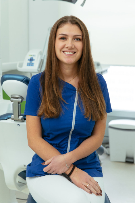 Paulina Jularić dentalni asistent